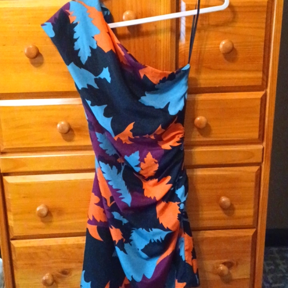 One shoulder party dress sz M